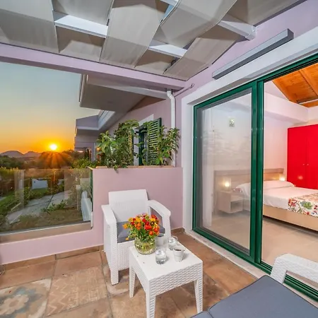 Lucia Simona アパート *