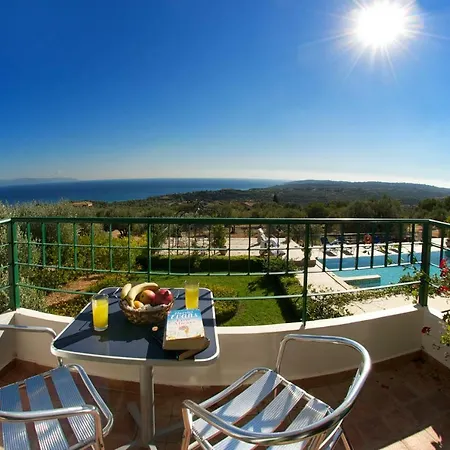 Lucia Simona Apartament Mousata